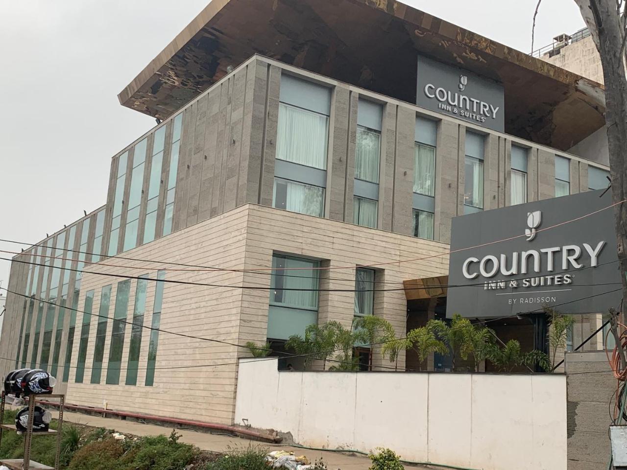 Country Inn & Suites By Radisson Chandigarh Zirakpur Exterior foto