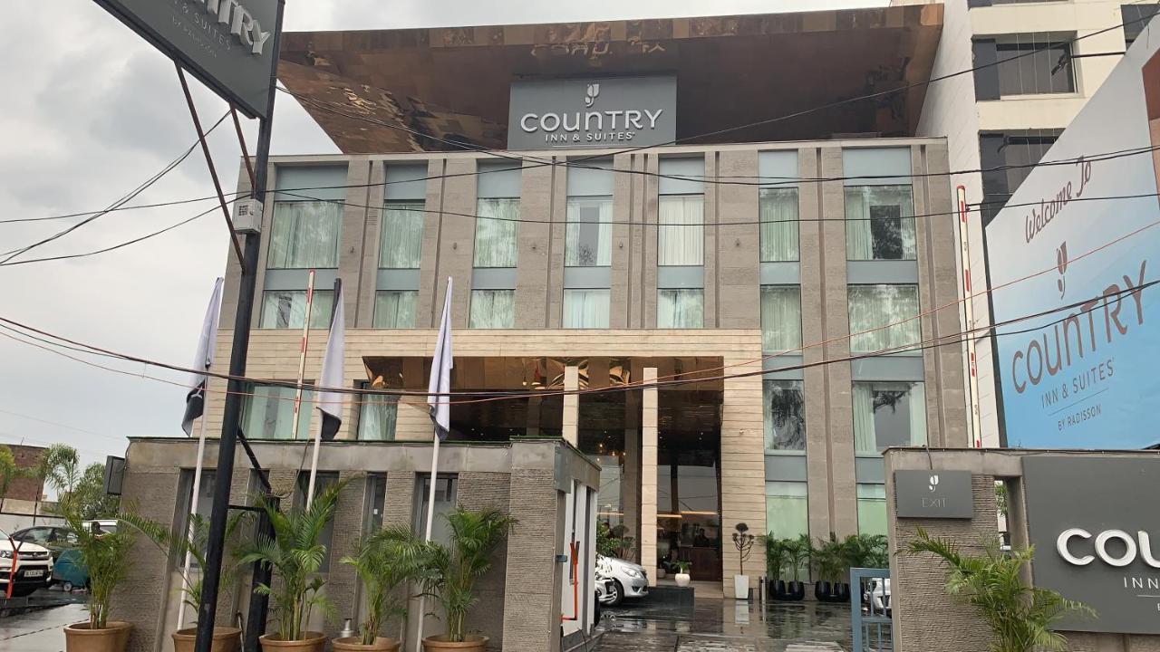 Country Inn & Suites By Radisson Chandigarh Zirakpur Exterior foto